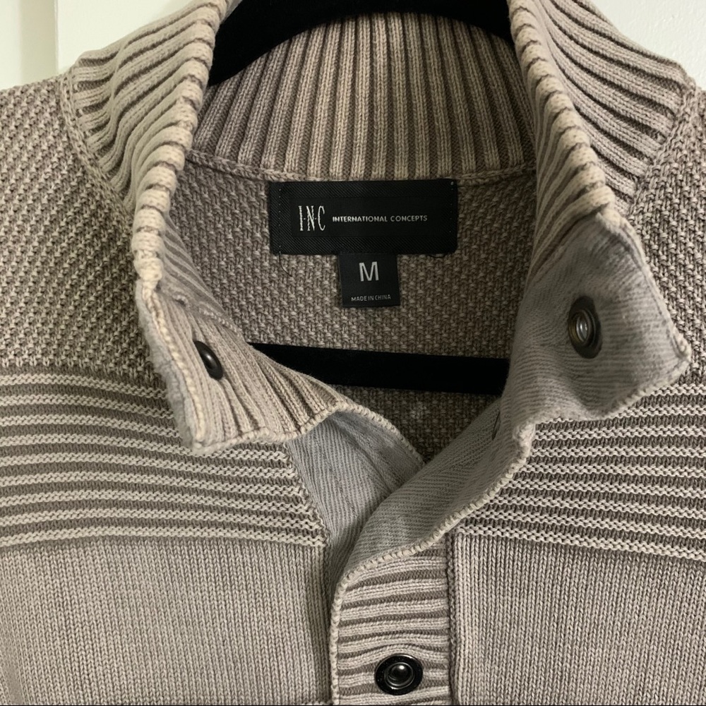 Men’s INC Stylish Sweater (M) - Picture 3 of 5